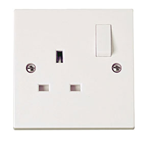 Click PRW035 Polar 13A 1 Gang DP Switched Socket White